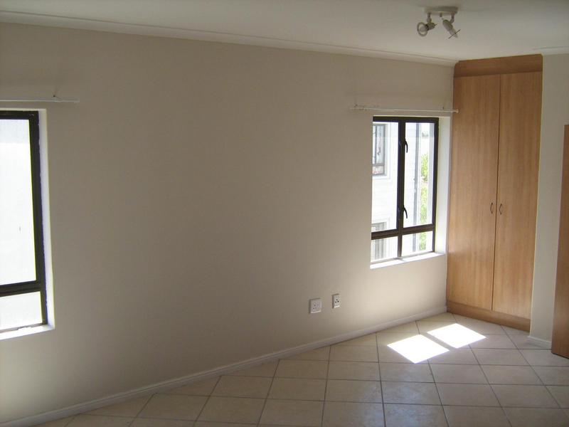 To Let 1 Bedroom Property for Rent in Parklands Western Cape